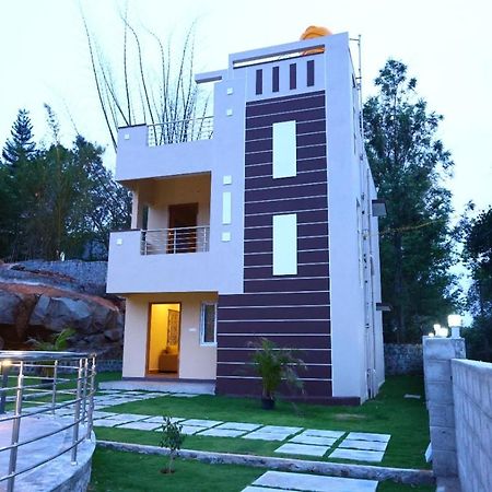 The Green Pride Resort 옐라기리 외부 사진