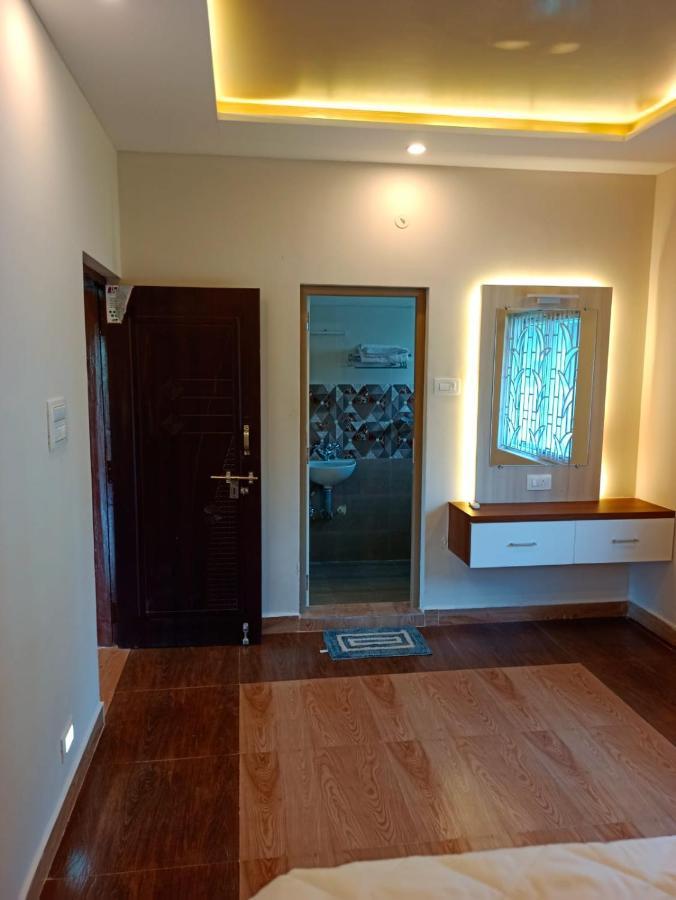 The Green Pride Resort 옐라기리 객실 사진