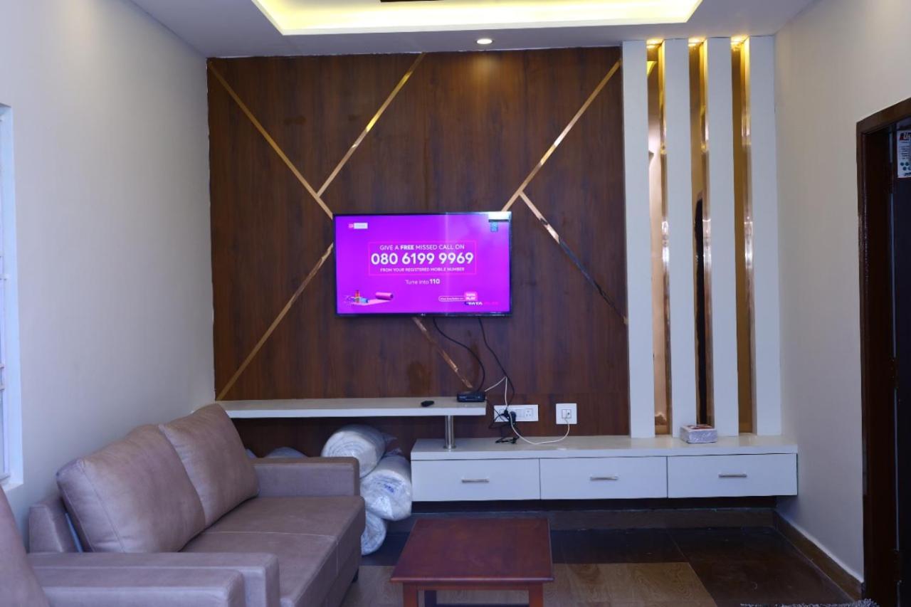 The Green Pride Resort 옐라기리 외부 사진
