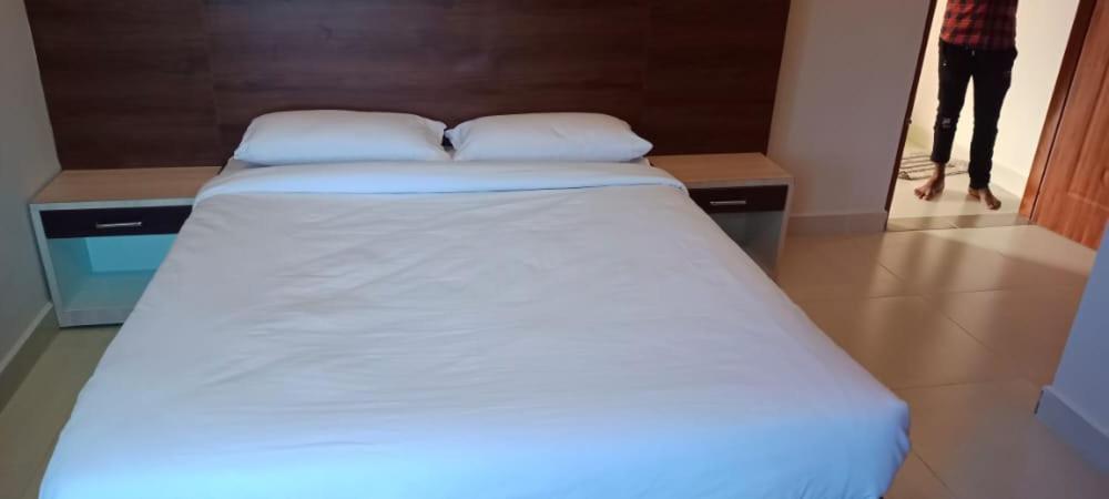 The Green Pride Resort 옐라기리 외부 사진